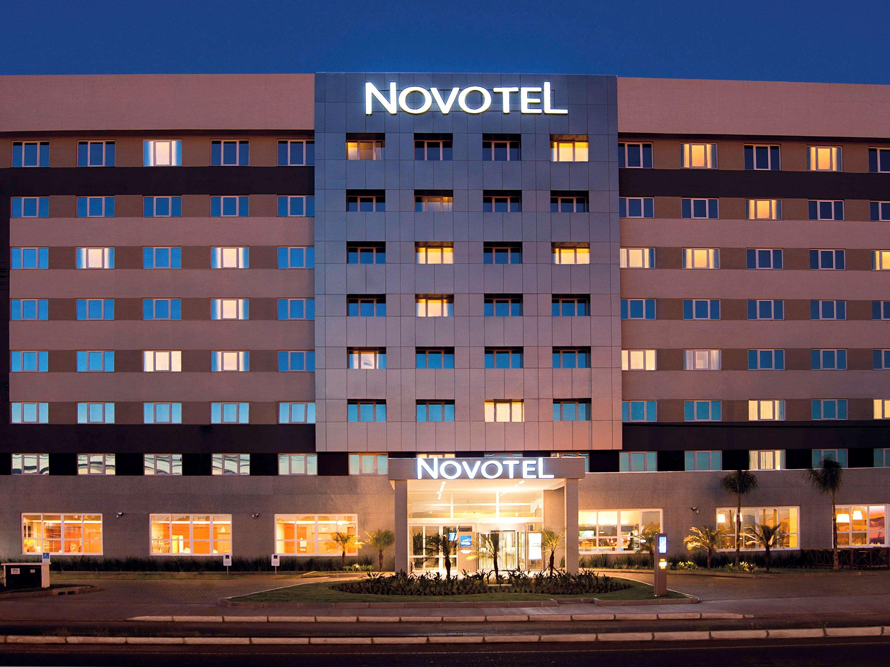 Novotel Airport 4*