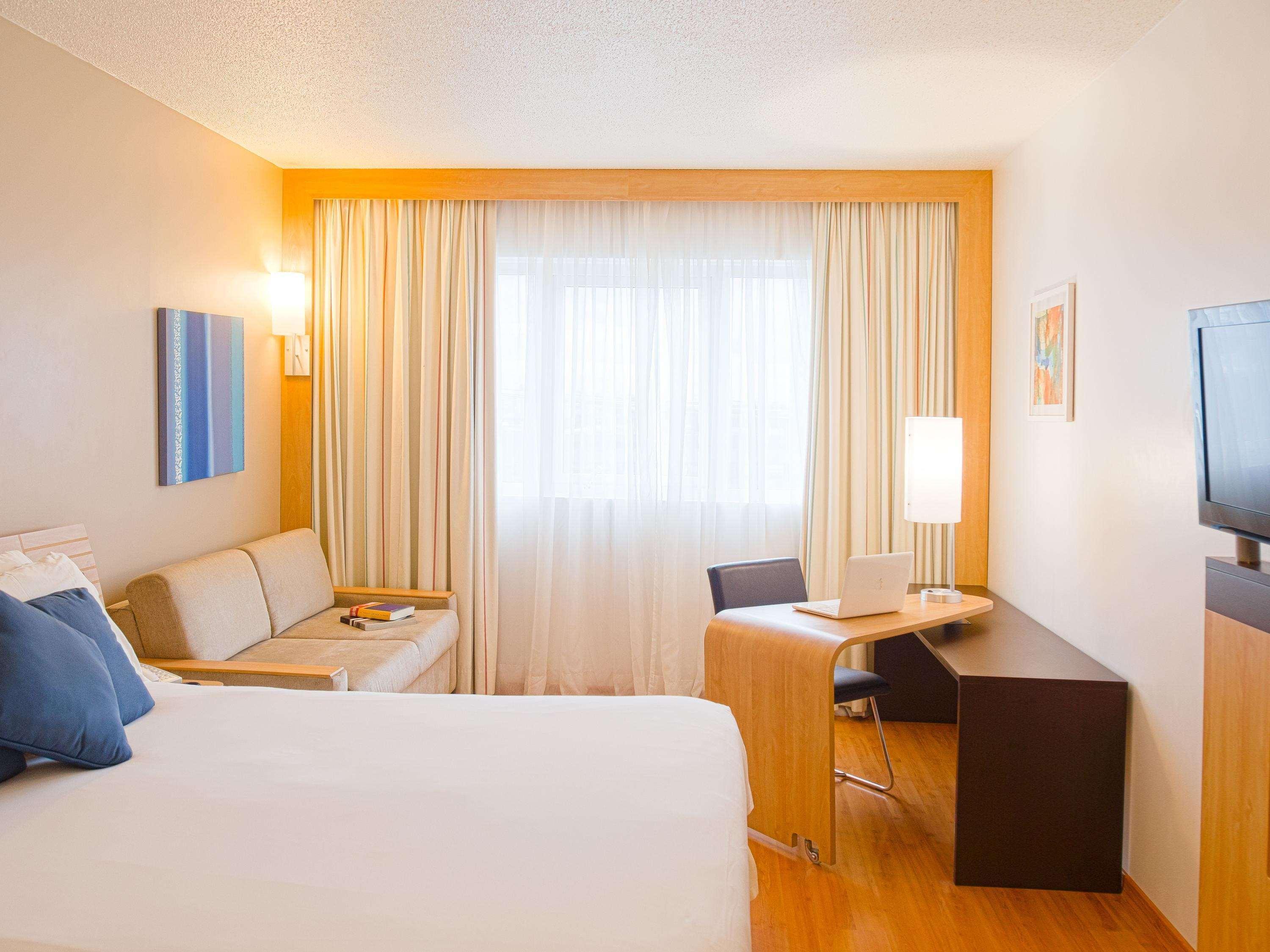 Novotel Airport