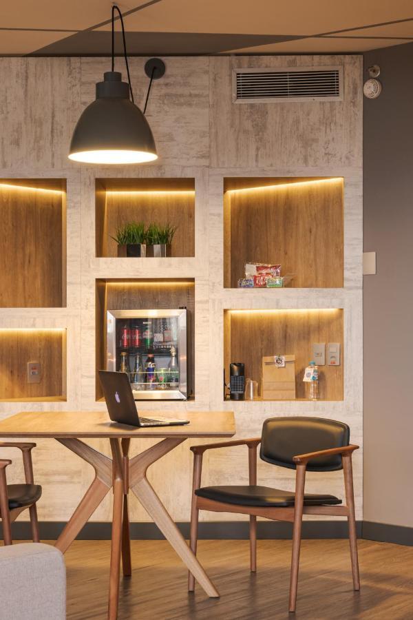 Novotel Airport 4*